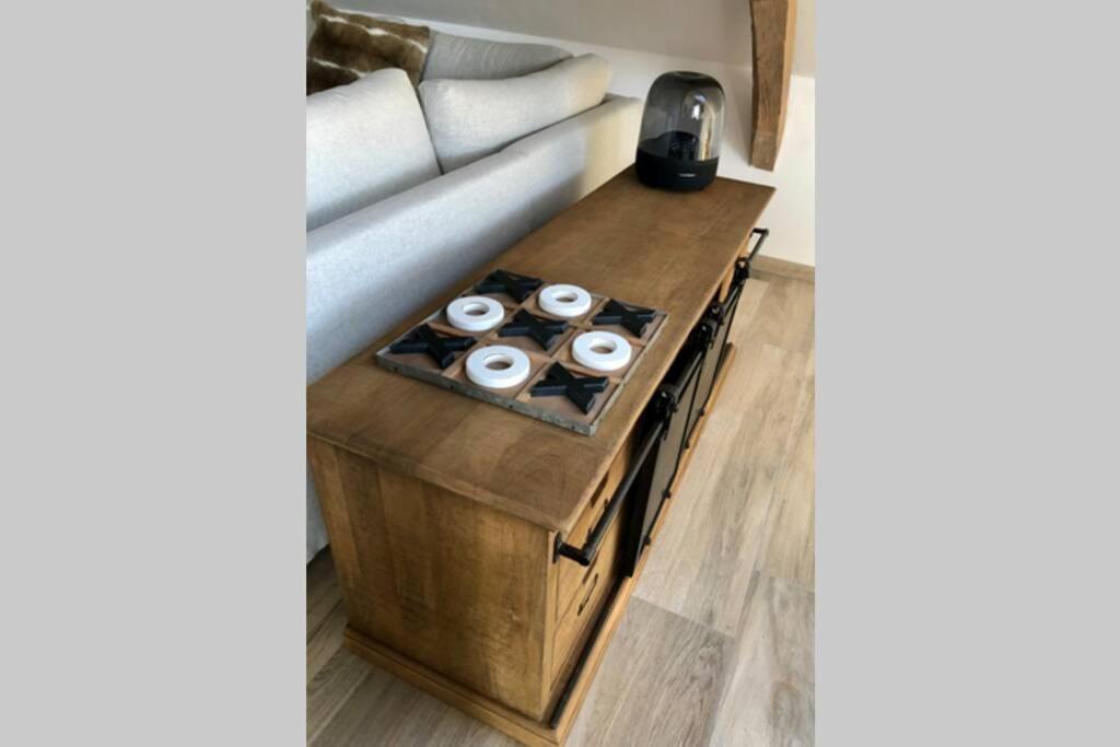 Apartmán Le Grenier De Charlotte Libin Exteriér fotografie