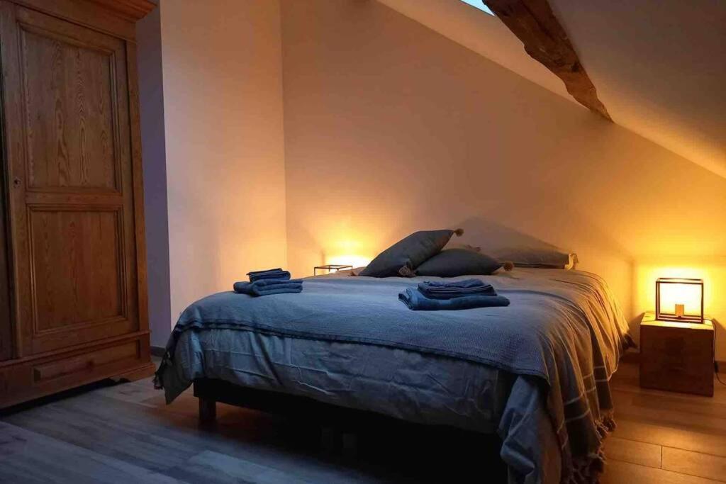 Apartmán Le Grenier De Charlotte Libin Exteriér fotografie