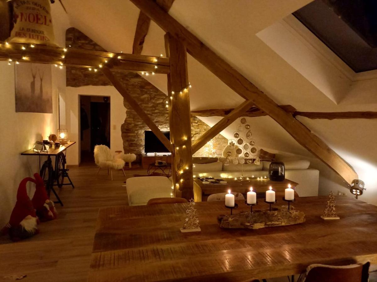 Apartmán Le Grenier De Charlotte Libin Exteriér fotografie