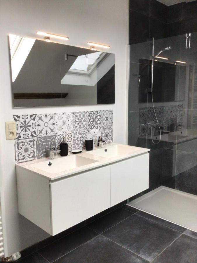 Apartmán Le Grenier De Charlotte Libin Exteriér fotografie