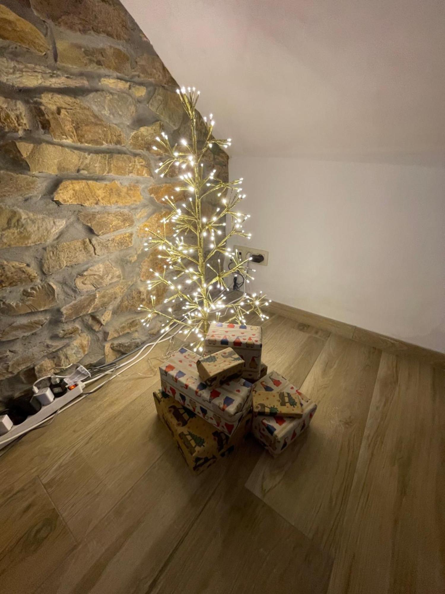 Apartmán Le Grenier De Charlotte Libin Exteriér fotografie