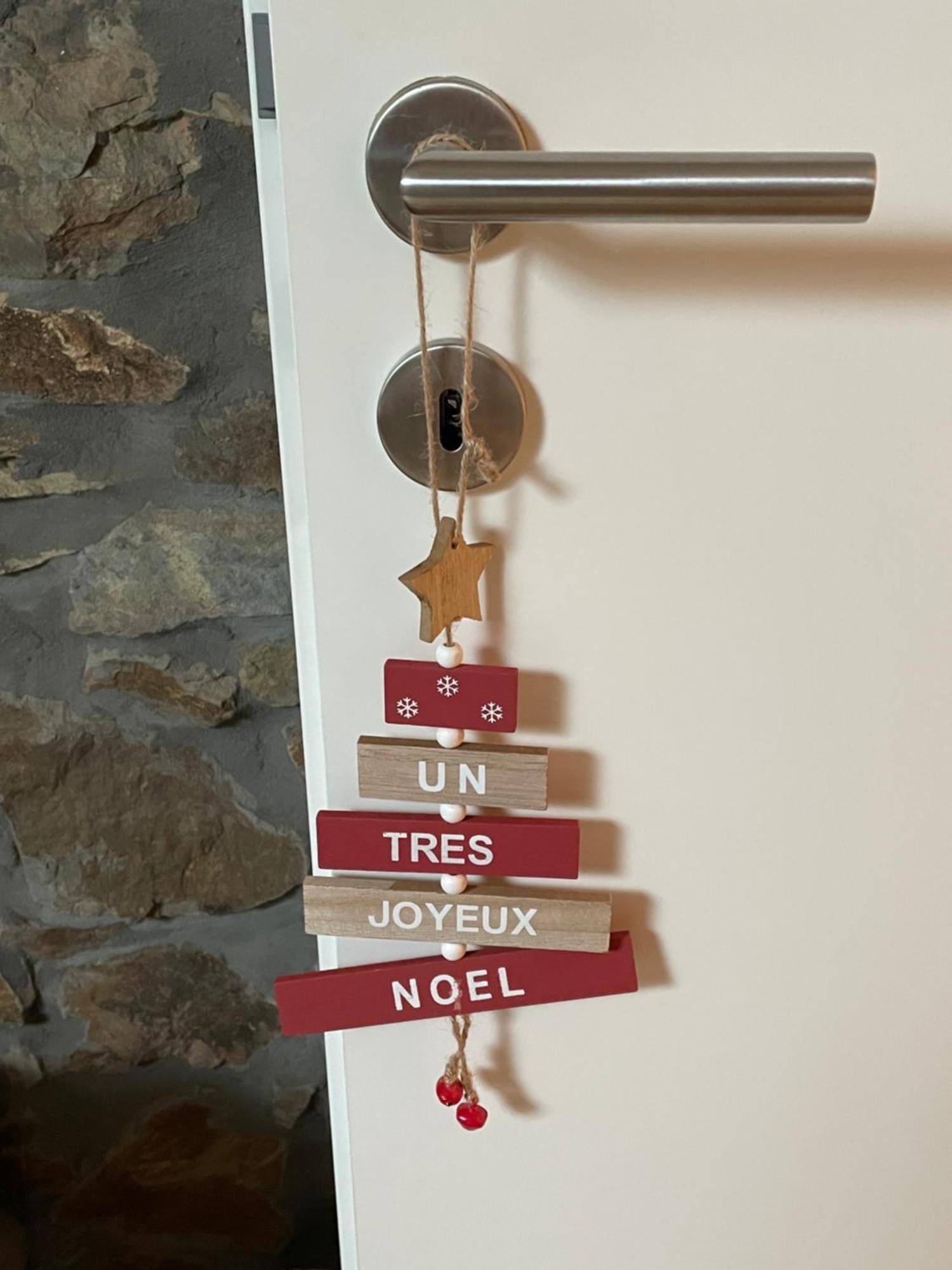 Apartmán Le Grenier De Charlotte Libin Exteriér fotografie