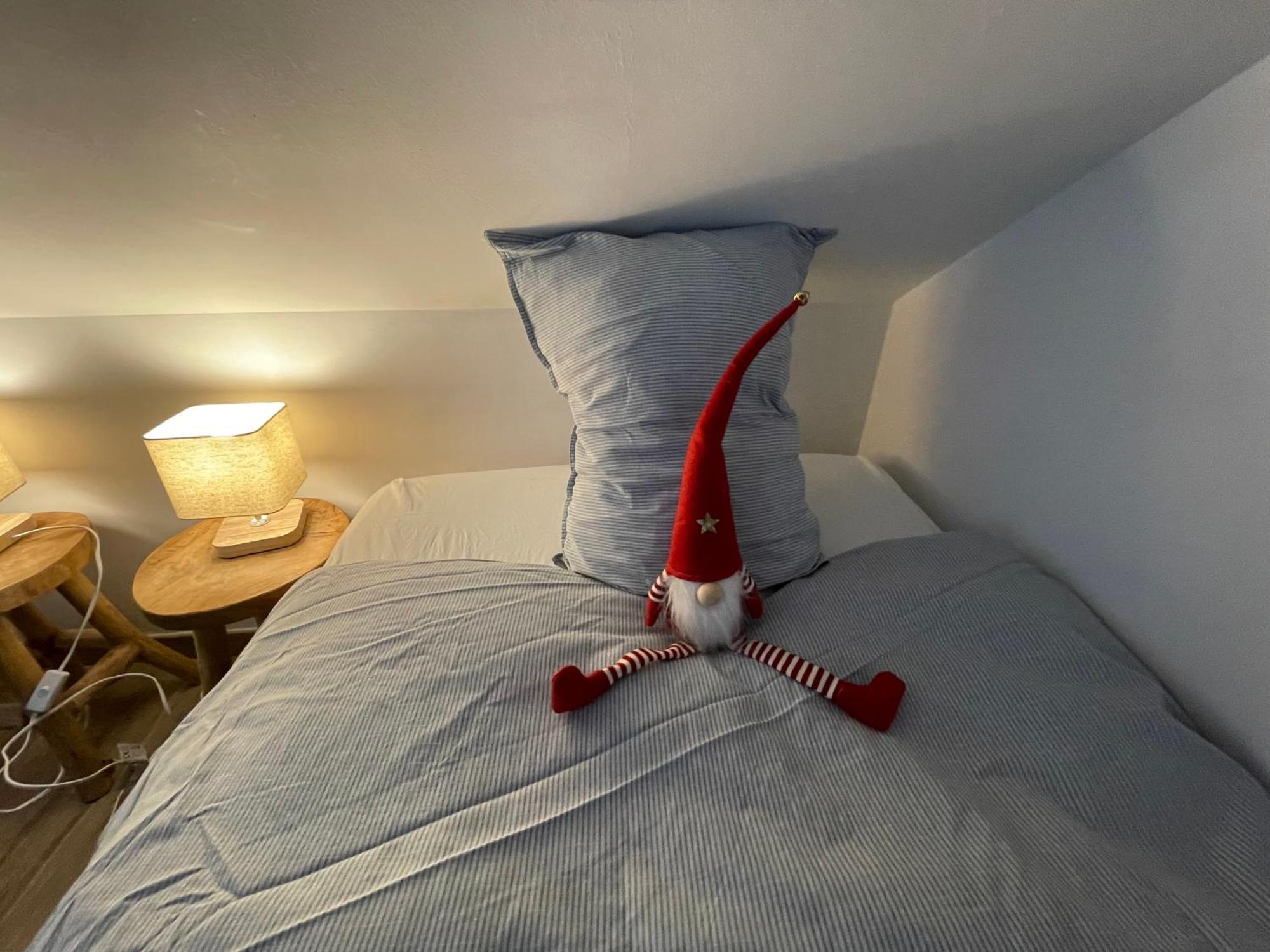 Apartmán Le Grenier De Charlotte Libin Exteriér fotografie